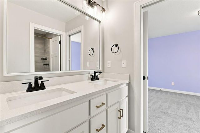 2333 SW Old Port Road, Lee's Summit, MO 64082