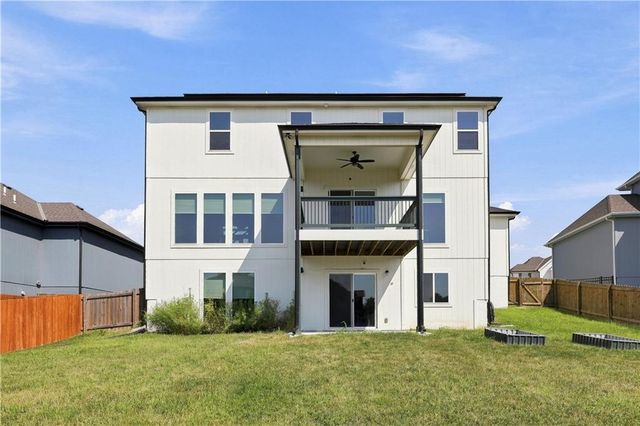 2333 SW Old Port Road, Lee's Summit, MO 64082