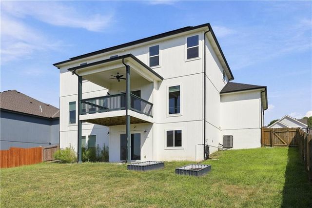 2333 SW Old Port Road, Lee's Summit, MO 64082