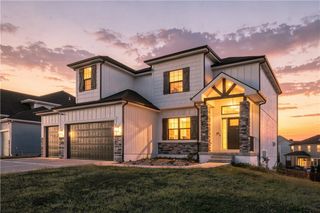 2333 SW Old Port Road, Lee's Summit, MO 64082