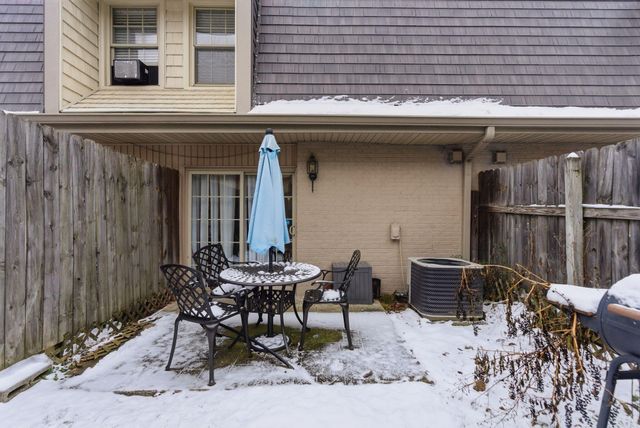 209 Regency Point Path, Lexington, KY 40503