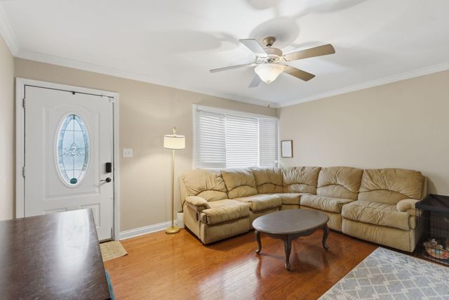 209 Regency Point Path, Lexington, KY 40503