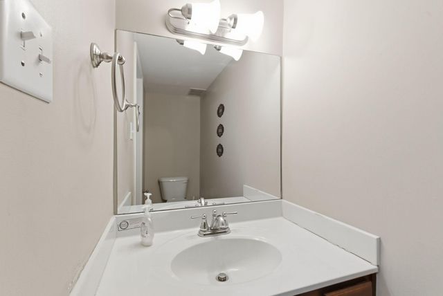 209 Regency Point Path, Lexington, KY 40503