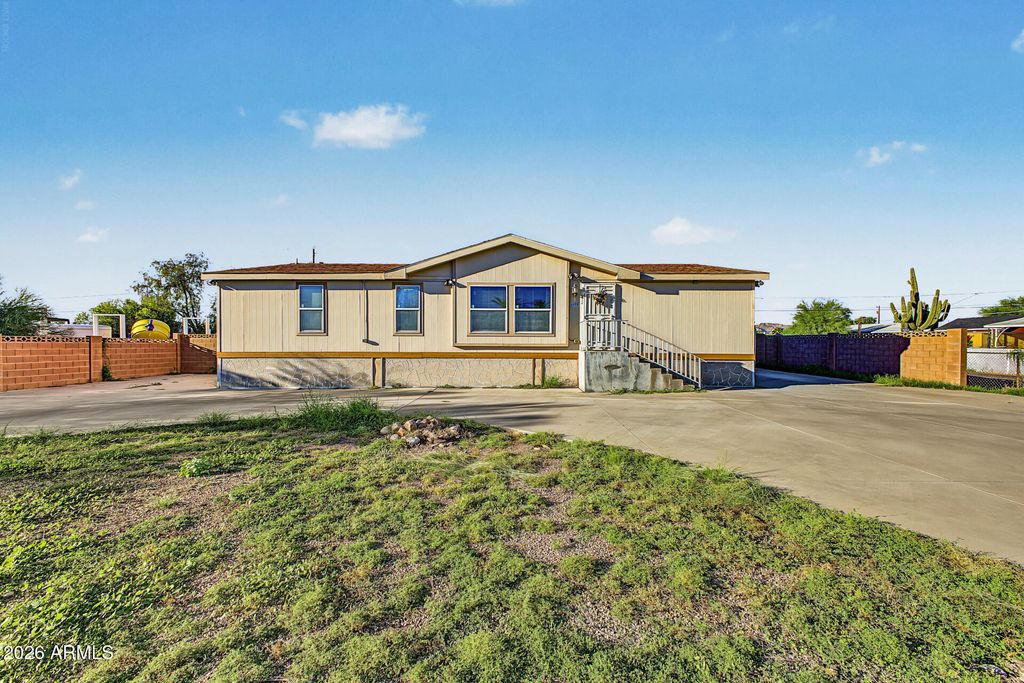 2882 W ROUNDUP Street, Apache Junction, AZ 85120 — exterior