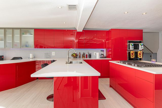 875 NW 120th Avenue, Plantation, FL 33325