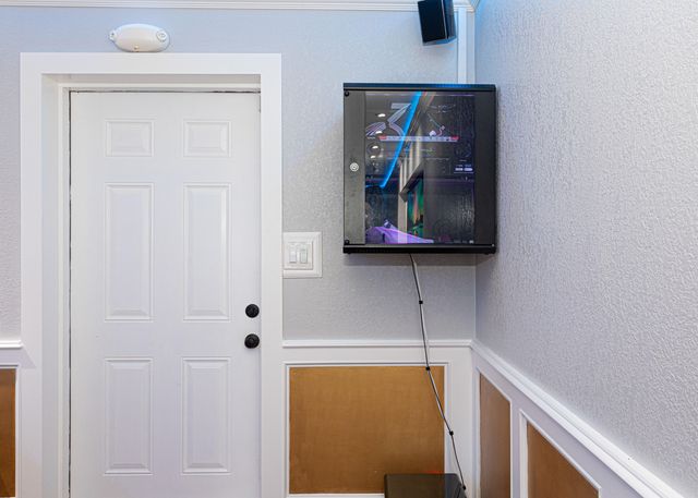 875 NW 120th Avenue, Plantation, FL 33325