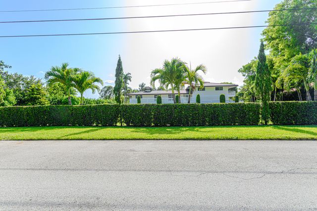 875 NW 120th Avenue, Plantation, FL 33325