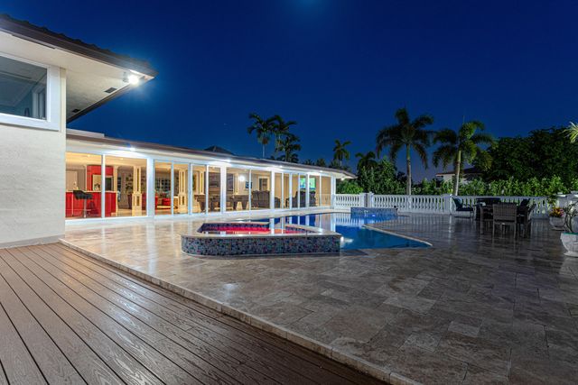 875 NW 120th Avenue, Plantation, FL 33325