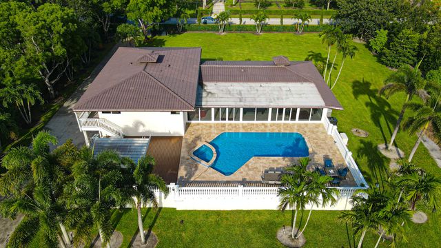 875 NW 120th Avenue, Plantation, FL 33325