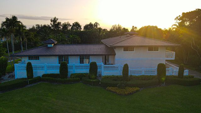 875 NW 120th Avenue, Plantation, FL 33325