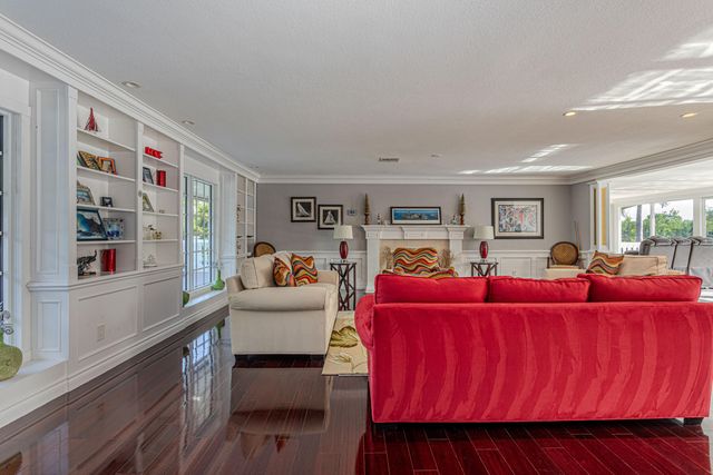 875 NW 120th Avenue, Plantation, FL 33325