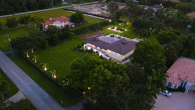 875 NW 120th Avenue, Plantation, FL 33325