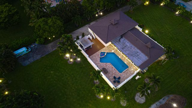 875 NW 120th Avenue, Plantation, FL 33325