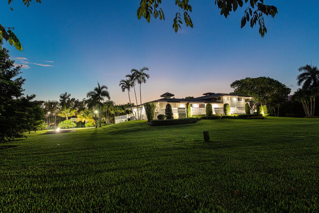 875 NW 120th Avenue, Plantation, FL 33325