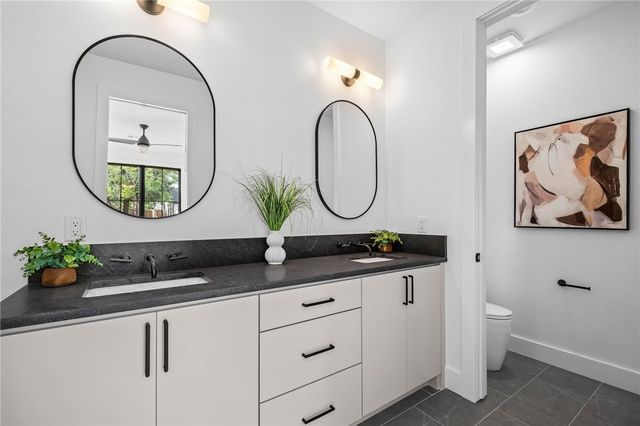 704 NW 7th Street, Bentonville, AR 72712