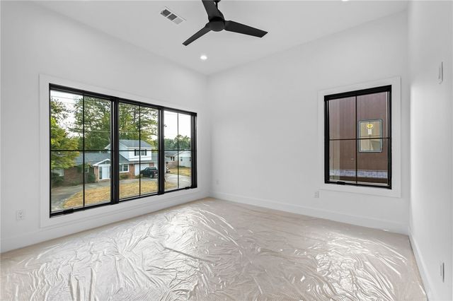 704 NW 7th Street, Bentonville, AR 72712