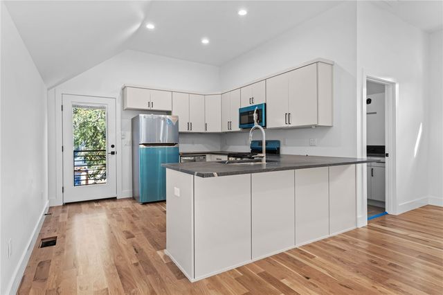 704 NW 7th Street, Bentonville, AR 72712