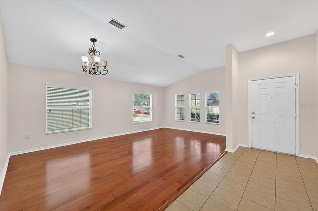 431 WESTCHESTER HILLS LANE, Valrico, FL 33594