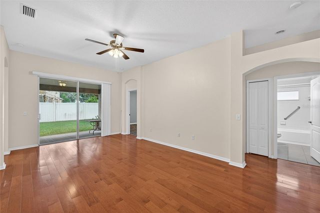 431 WESTCHESTER HILLS LANE, Valrico, FL 33594