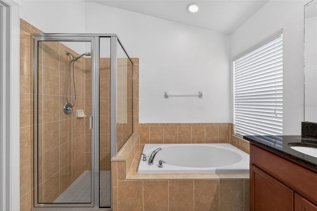 431 WESTCHESTER HILLS LANE, Valrico, FL 33594