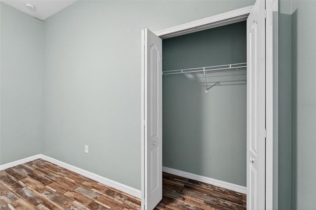 431 WESTCHESTER HILLS LANE, Valrico, FL 33594