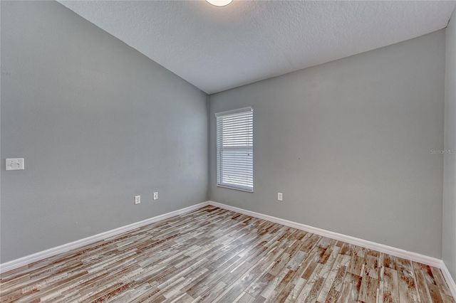 431 WESTCHESTER HILLS LANE, Valrico, FL 33594