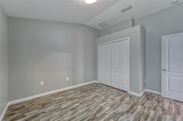 431 WESTCHESTER HILLS LANE, Valrico, FL 33594