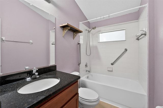 431 WESTCHESTER HILLS LANE, Valrico, FL 33594