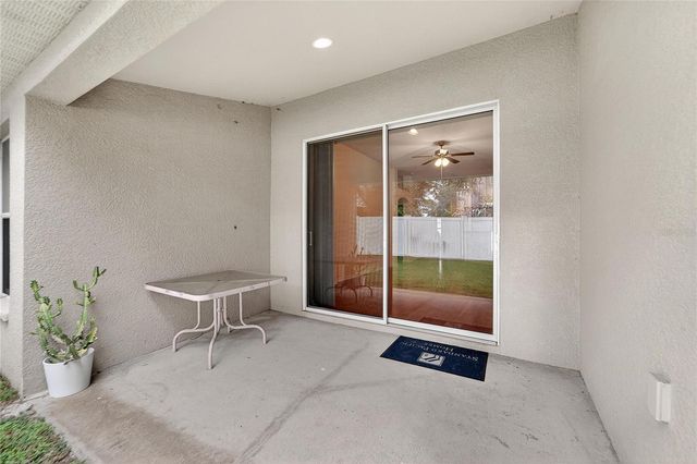 431 WESTCHESTER HILLS LANE, Valrico, FL 33594