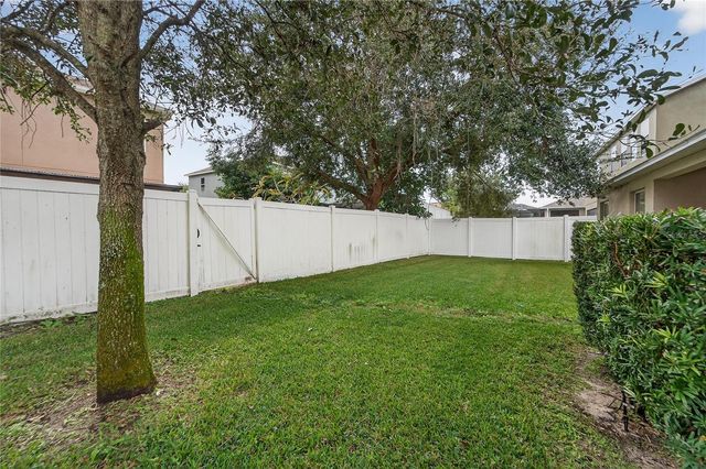 431 WESTCHESTER HILLS LANE, Valrico, FL 33594