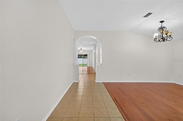 431 WESTCHESTER HILLS LANE, Valrico, FL 33594