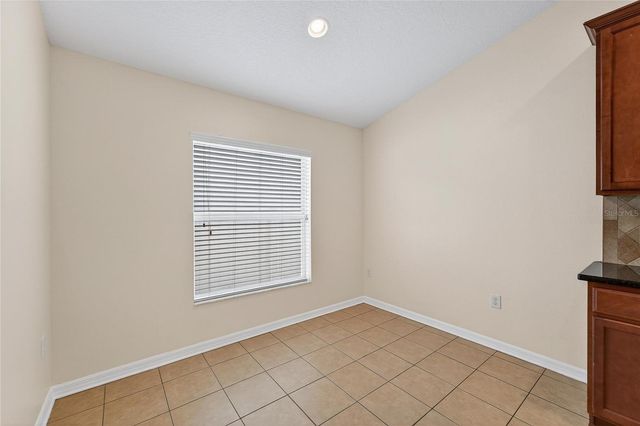 431 WESTCHESTER HILLS LANE, Valrico, FL 33594