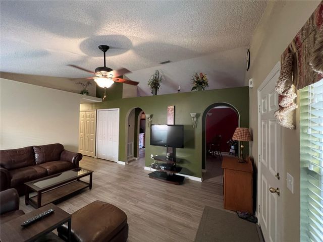 13709 GENTLE WOODS AVENUE, Riverview, FL 33569