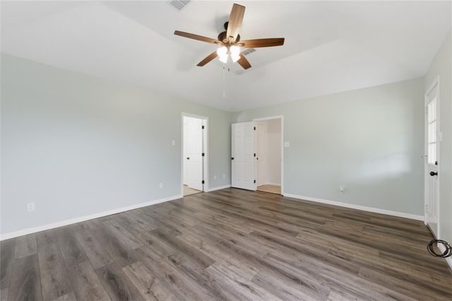 107 Forest Court, Conroe, TX 77356