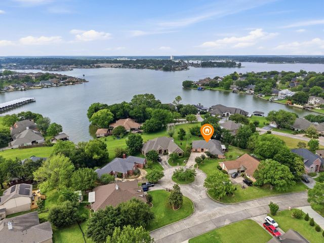 107 Forest Court, Conroe, TX 77356