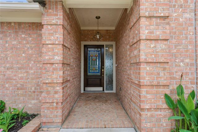 107 Forest Court, Conroe, TX 77356