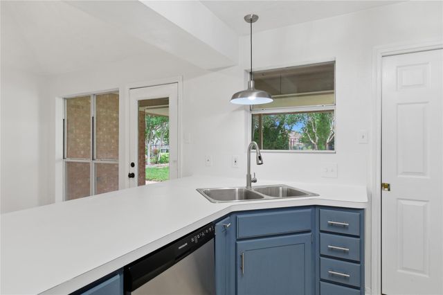 107 Forest Court, Conroe, TX 77356