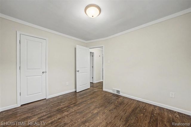 22620 Raven Avenue, Eastpointe, MI 48021