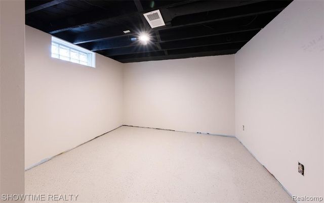 22620 Raven Avenue, Eastpointe, MI 48021