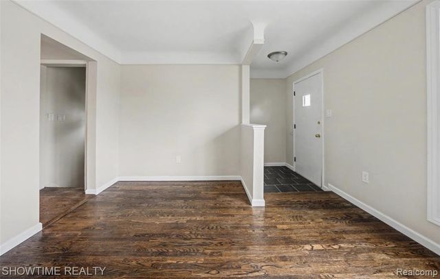 22620 Raven Avenue, Eastpointe, MI 48021
