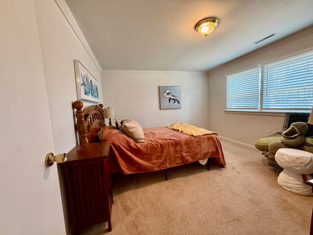 3865 Meadowlark RD, Roanoke, VA 24018