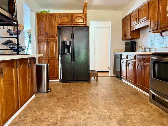 3865 Meadowlark RD, Roanoke, VA 24018