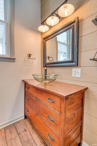 413 W Main Street, Newburgh, IN 47630