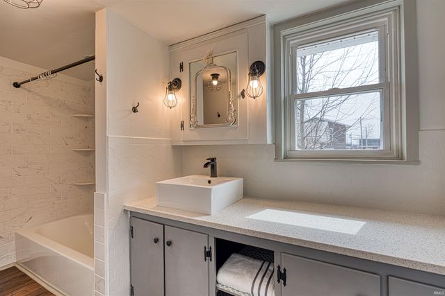 413 W Main Street, Newburgh, IN 47630