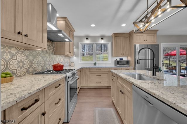 158 Kings Hwy, Washington Twp., NJ 07853