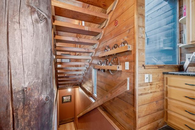 543 Vulture Mountain Road, Stockbridge, VT 05772