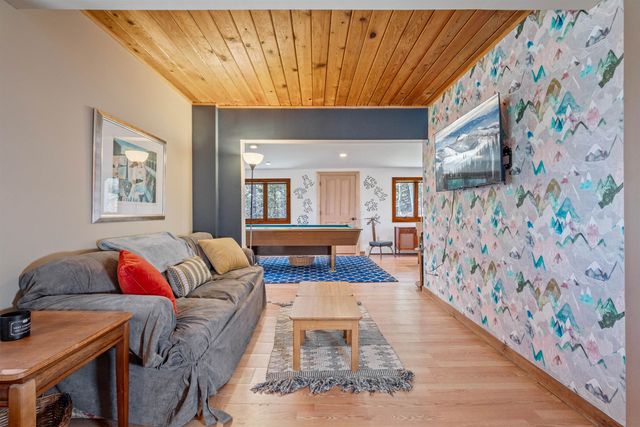 543 Vulture Mountain Road, Stockbridge, VT 05772