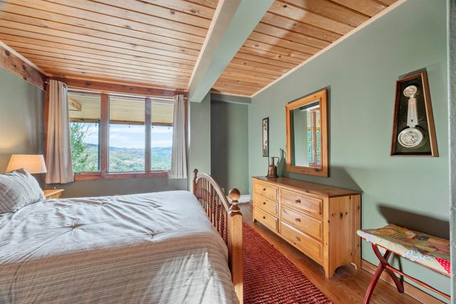 543 Vulture Mountain Road, Stockbridge, VT 05772