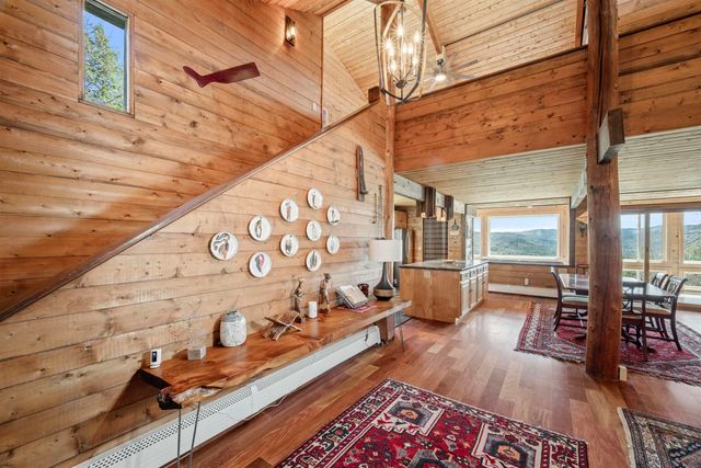 543 Vulture Mountain Road, Stockbridge, VT 05772