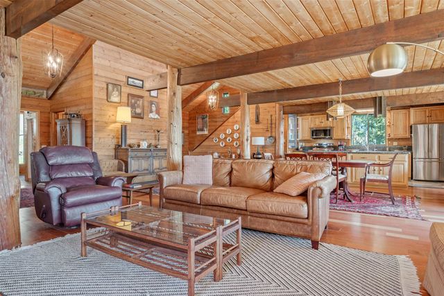 543 Vulture Mountain Road, Stockbridge, VT 05772